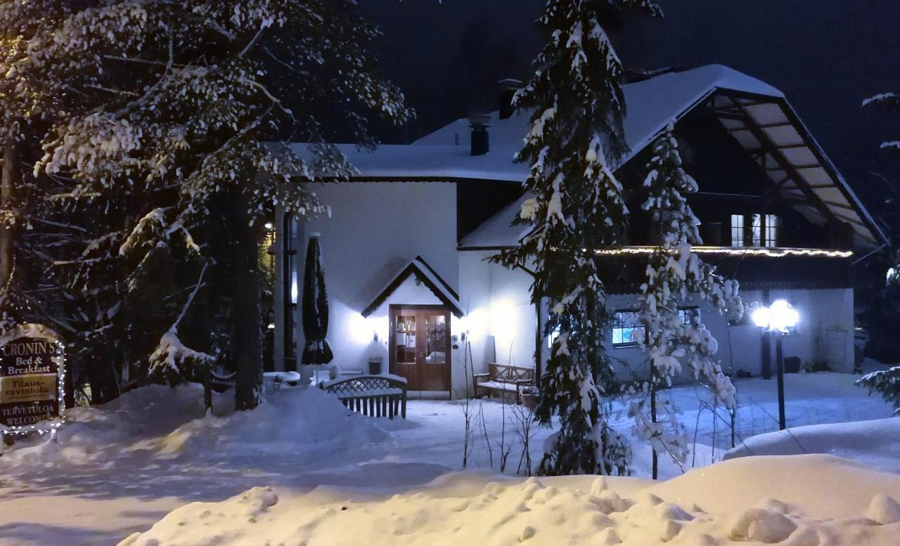 Cronin'S Guesthouse Bed & Breakfast Heinola Exterior photo