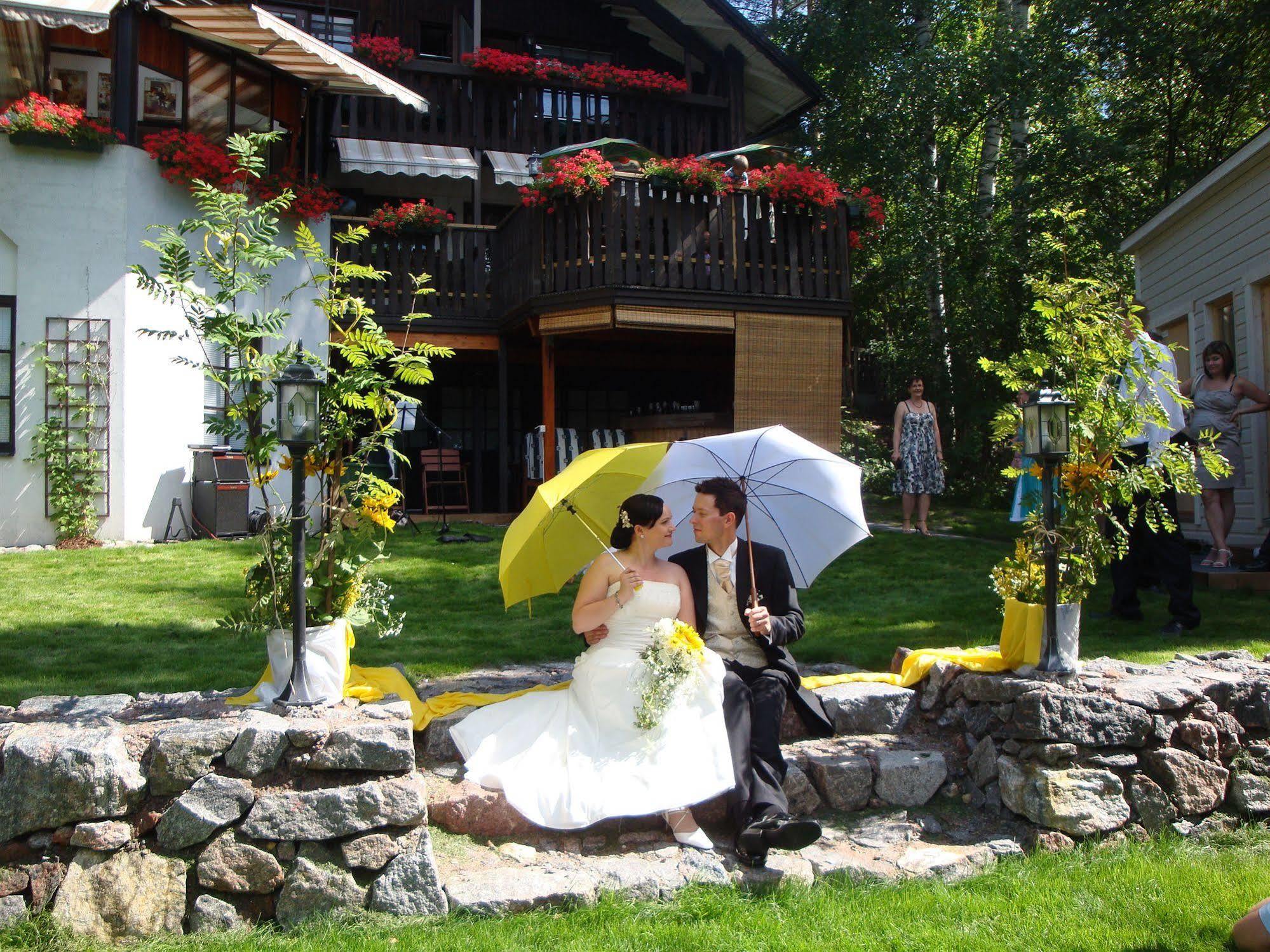 Cronin'S Guesthouse Bed & Breakfast Heinola Exterior photo